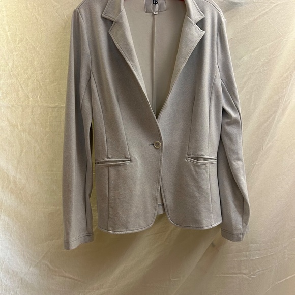 Betabrand Ponte Knit Blazer & Pants Set – Gray Stretch Workwear (Medium) - Picture 11 of 13